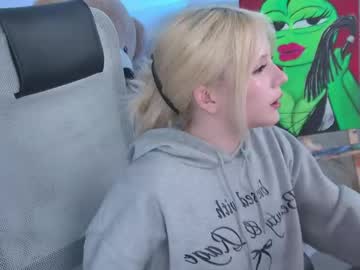 Live Cams Aurorawrenfield, 21 yrs - Chaturbate Live