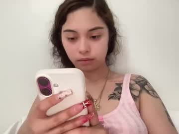 Live cam boy H3nnynlace - Hot College Sex Cams