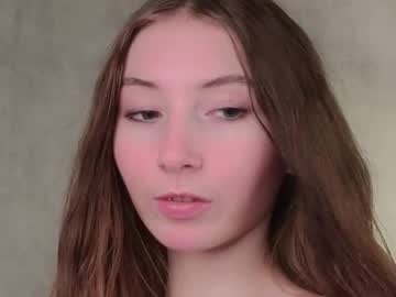 Live Cams Havefunwithmee_, 19 yrs - Chaturbate Live