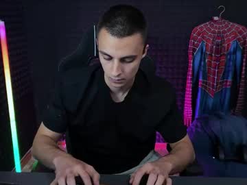 Live cam boy Hols_20, 18 yrs – Hot Male Cams