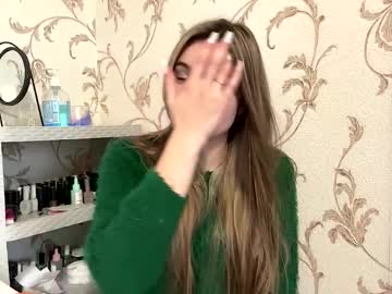 Live Cams Kerrieluter, 18 yrs - Chaturbate Live