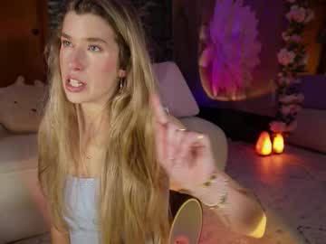 Live cam boy Lucy_gooosey – Hot Male Cams