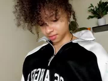 Live cam boy Sofia_kay_, 19 yrs – Hot Male Cams